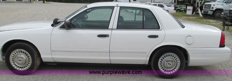 image for item I3234 2001 Ford Crown Victoria Police Interceptor