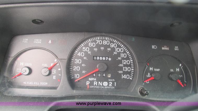 image for item I3234 2001 Ford Crown Victoria Police Interceptor