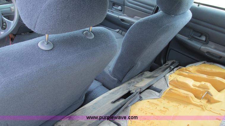 image for item I3234 2001 Ford Crown Victoria Police Interceptor