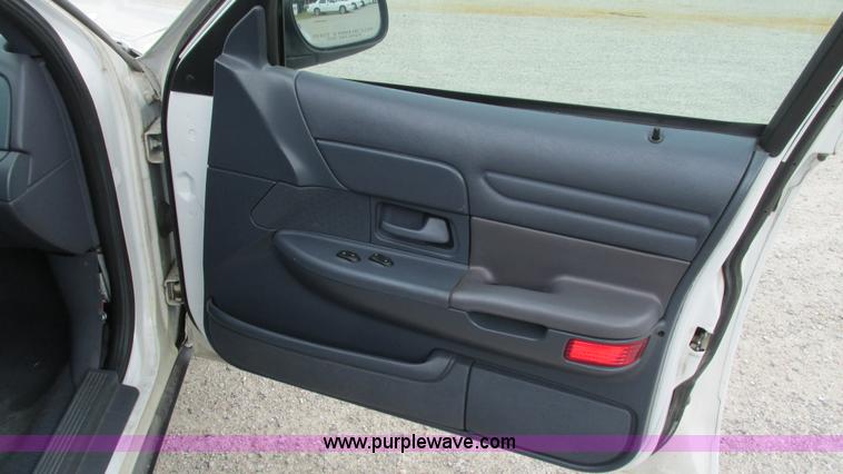 image for item I3234 2001 Ford Crown Victoria Police Interceptor