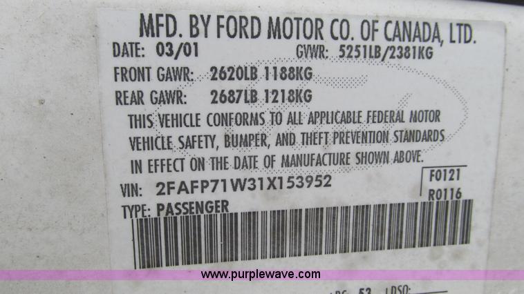 image for item I3234 2001 Ford Crown Victoria Police Interceptor