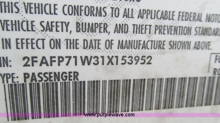 image for item I3234 2001 Ford Crown Victoria Police Interceptor