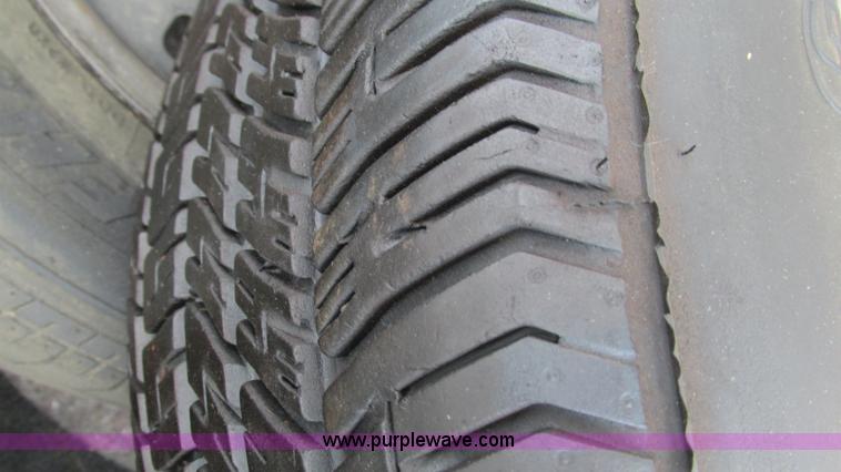 image for item I3234 2001 Ford Crown Victoria Police Interceptor