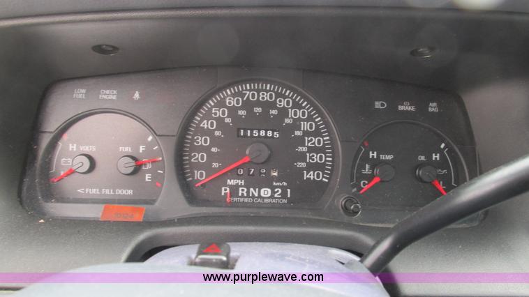 image for item I3235 2002 Ford Crown Victoria Police Interceptor