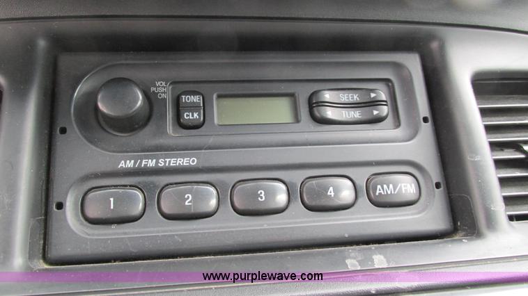 image for item I3235 2002 Ford Crown Victoria Police Interceptor