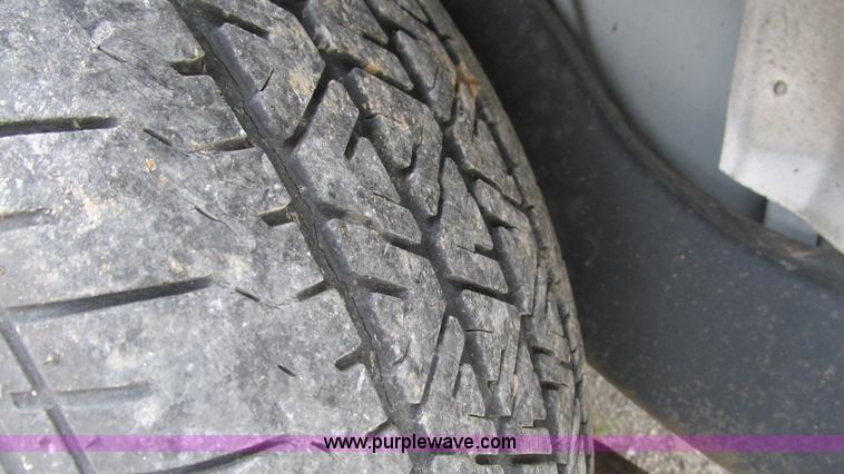 image for item I3235 2002 Ford Crown Victoria Police Interceptor