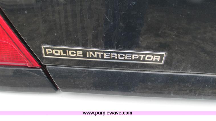 image for item I3235 2002 Ford Crown Victoria Police Interceptor
