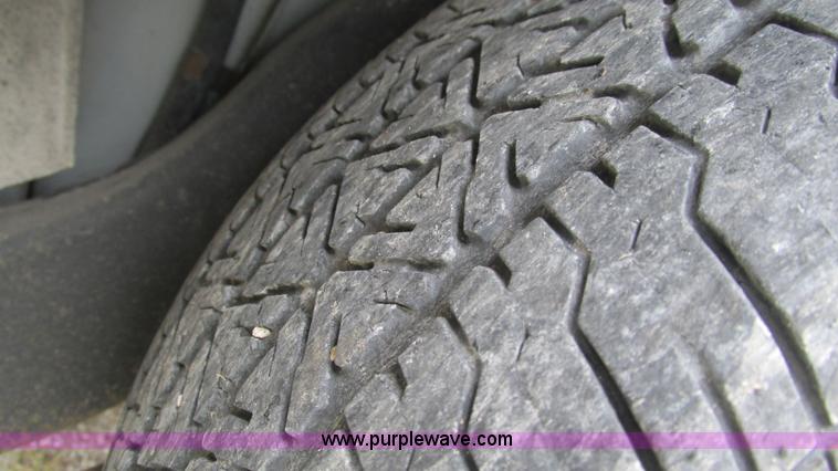 image for item I3235 2002 Ford Crown Victoria Police Interceptor