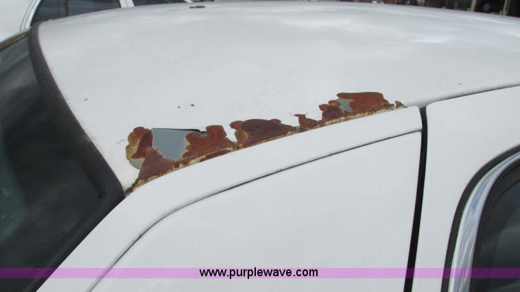 image for item I3235 2002 Ford Crown Victoria Police Interceptor