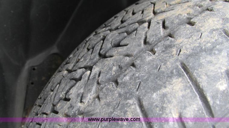 image for item I3235 2002 Ford Crown Victoria Police Interceptor