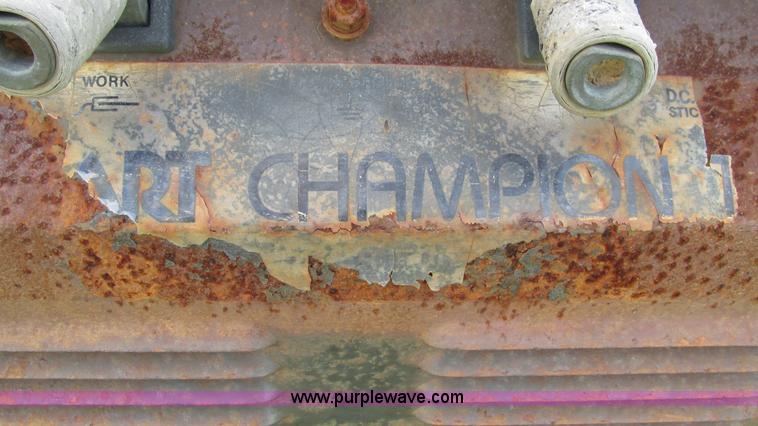 image for item I3236 2002 Chevrolet Silverado 3500 utility truck