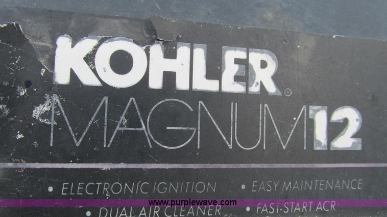 image for item I3236 2002 Chevrolet Silverado 3500 utility truck