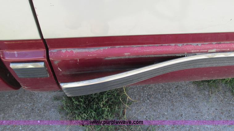 image for item I3241 1989 Chevrolet 1500 pickup truck