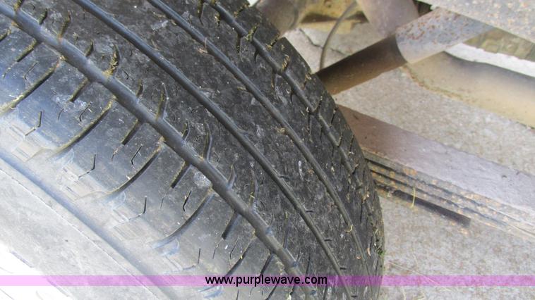 image for item I3241 1989 Chevrolet 1500 pickup truck