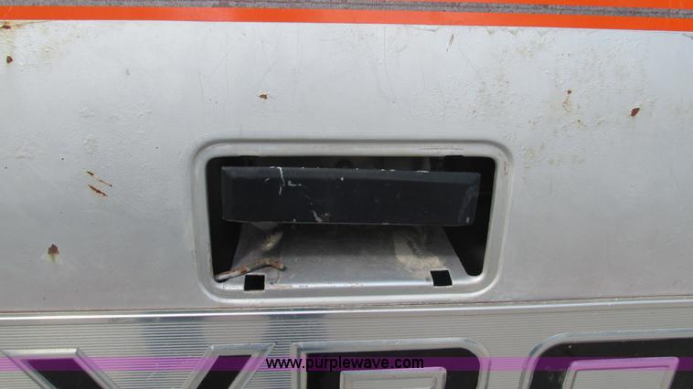 image for item I3241 1989 Chevrolet 1500 pickup truck