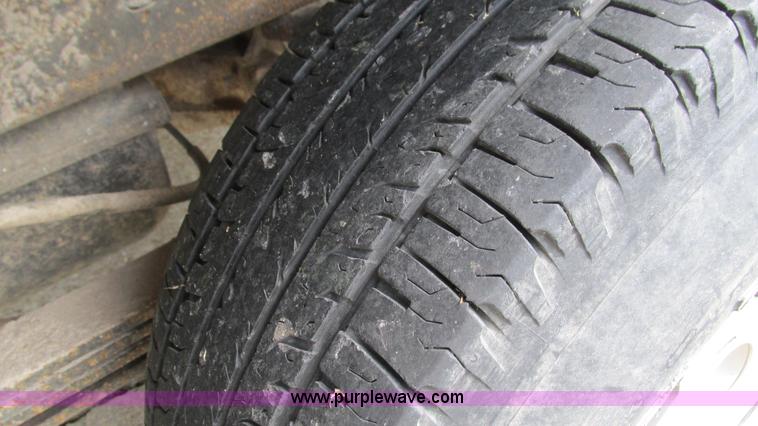 image for item I3241 1989 Chevrolet 1500 pickup truck