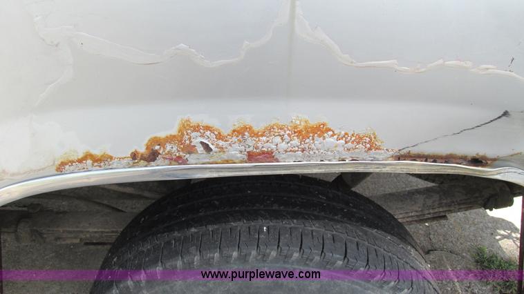 image for item I3241 1989 Chevrolet 1500 pickup truck