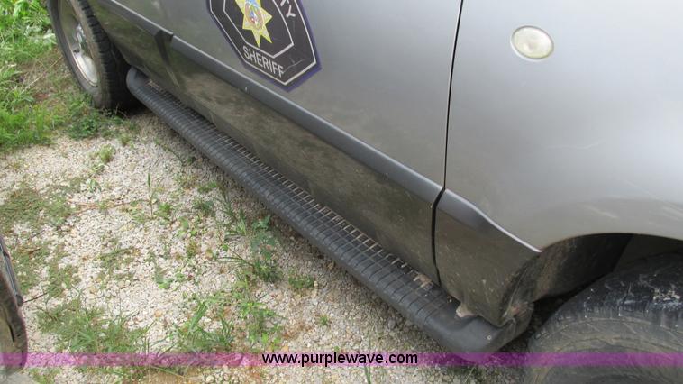 image for item I3242 2003 Mercury Mountaineer SUV