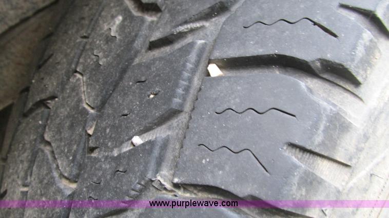 image for item I3242 2003 Mercury Mountaineer SUV