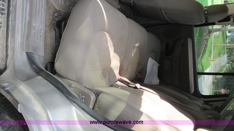 image for item I3242 2003 Mercury Mountaineer SUV