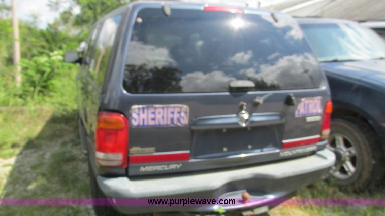 image for item I3243 2001 Mercury Mountaineer SUV