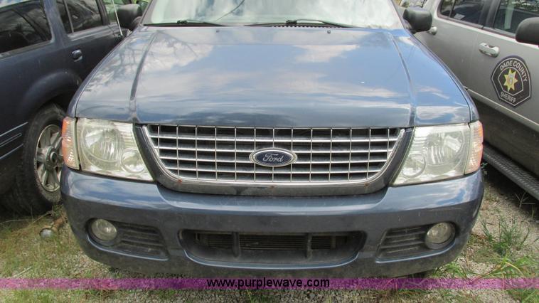 image for item I3244 2004 Ford Explorer XLT SUV