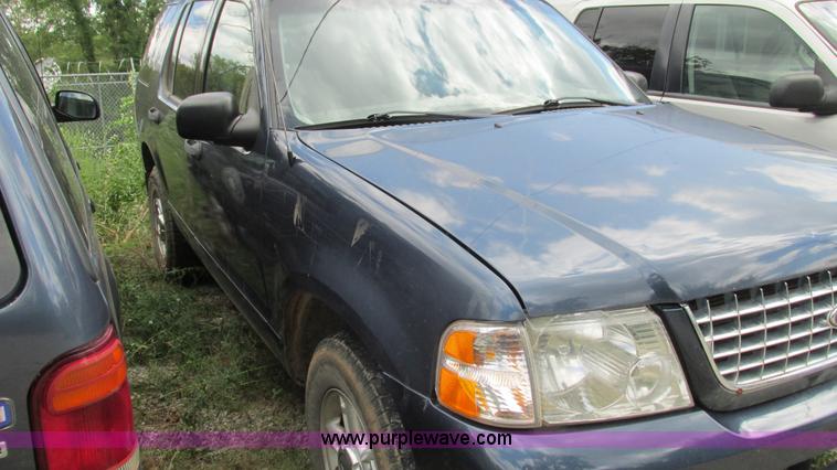 image for item I3244 2004 Ford Explorer XLT SUV