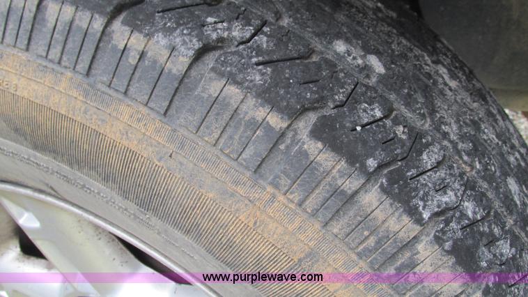 image for item I3244 2004 Ford Explorer XLT SUV