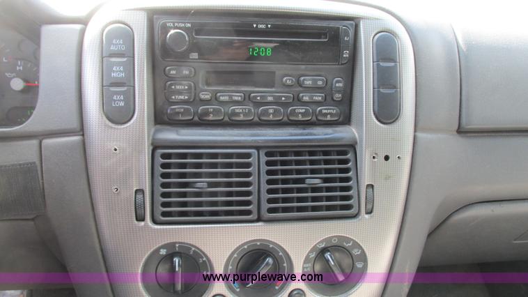 image for item I3244 2004 Ford Explorer XLT SUV