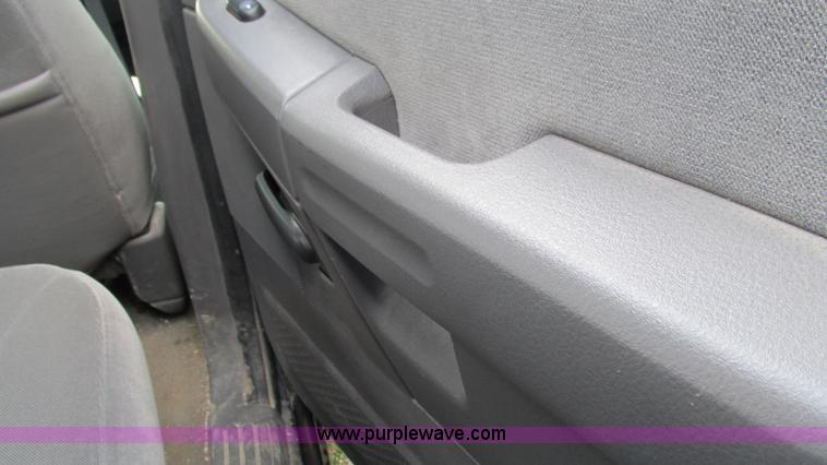 image for item I3244 2004 Ford Explorer XLT SUV