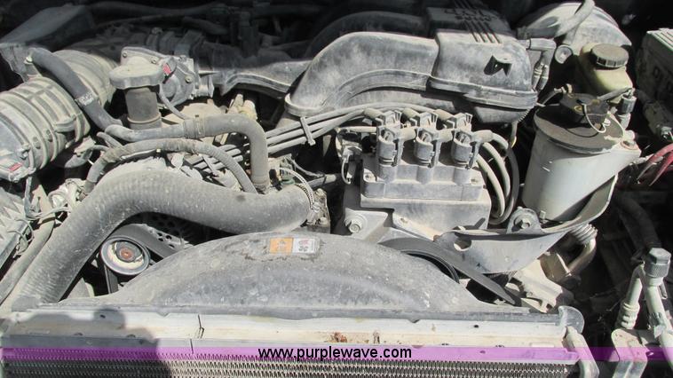 image for item I3244 2004 Ford Explorer XLT SUV