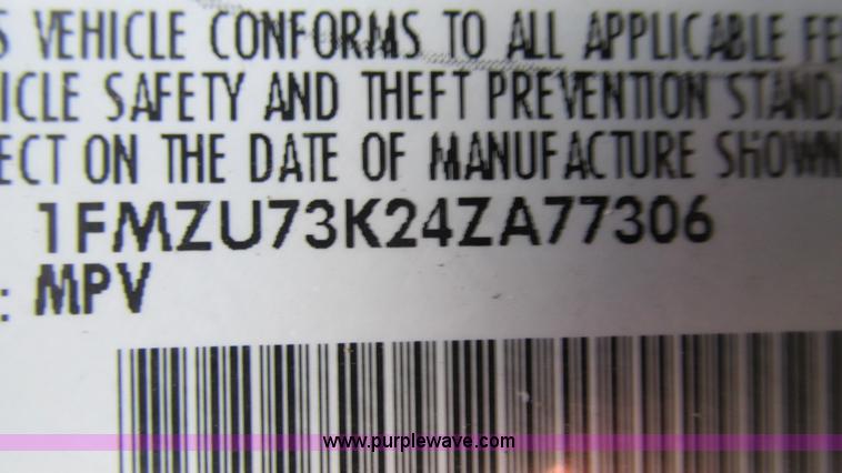 image for item I3244 2004 Ford Explorer XLT SUV