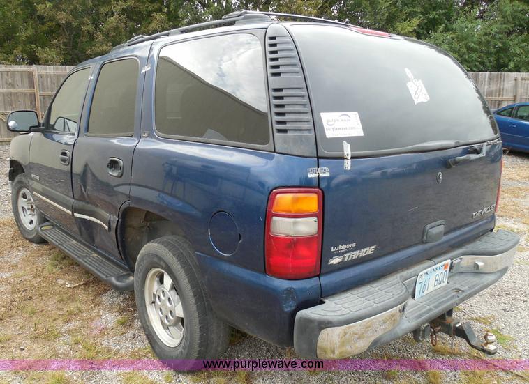 image for item I3334 2000 Chevrolet Tahoe LS SUV