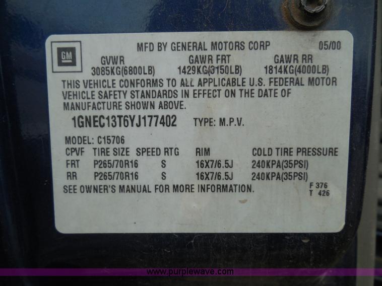 image for item I3334 2000 Chevrolet Tahoe LS SUV