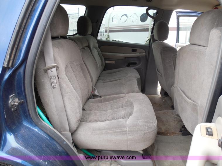 image for item I3334 2000 Chevrolet Tahoe LS SUV