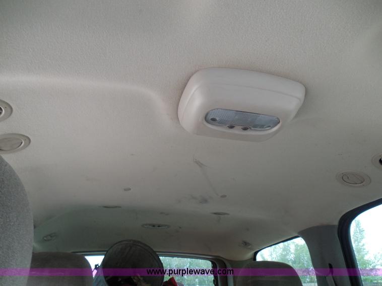 image for item I3334 2000 Chevrolet Tahoe LS SUV