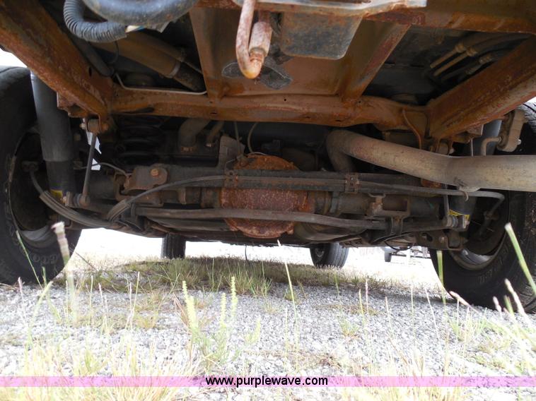 image for item I3334 2000 Chevrolet Tahoe LS SUV