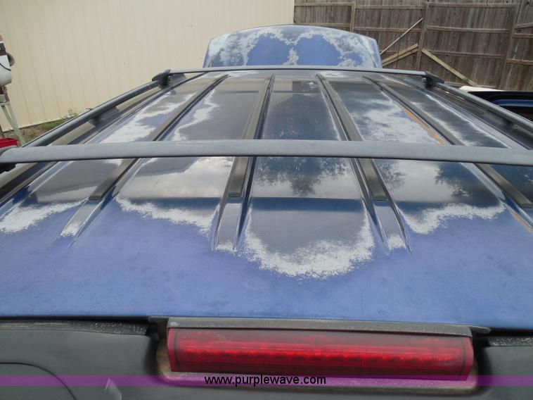 image for item I3334 2000 Chevrolet Tahoe LS SUV