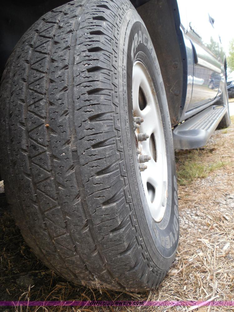 image for item I3334 2000 Chevrolet Tahoe LS SUV