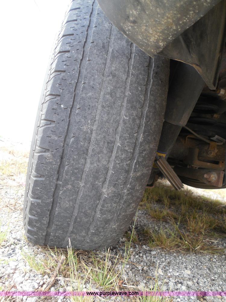 image for item I3334 2000 Chevrolet Tahoe LS SUV