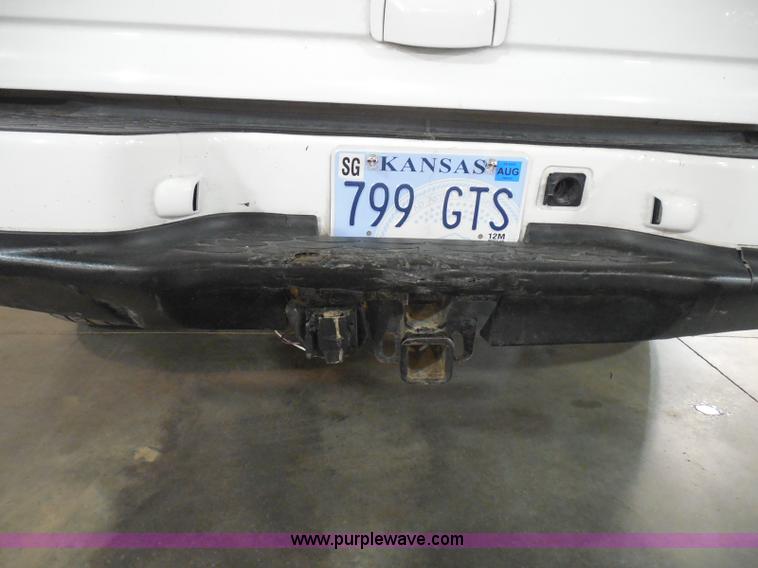 image for item I3360 2005 GMC Yukon Denali Limited Edition SUV