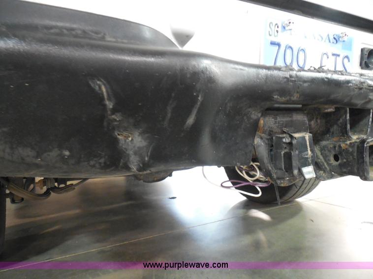 image for item I3360 2005 GMC Yukon Denali Limited Edition SUV