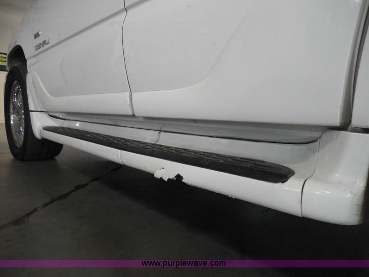 image for item I3360 2005 GMC Yukon Denali Limited Edition SUV