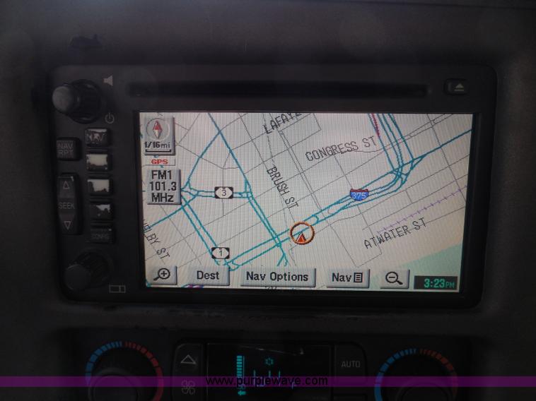 image for item I3360 2005 GMC Yukon Denali Limited Edition SUV