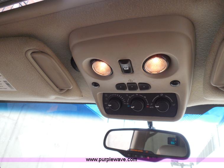 image for item I3360 2005 GMC Yukon Denali Limited Edition SUV