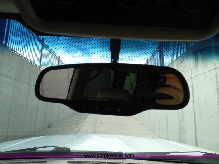 image for item I3360 2005 GMC Yukon Denali Limited Edition SUV