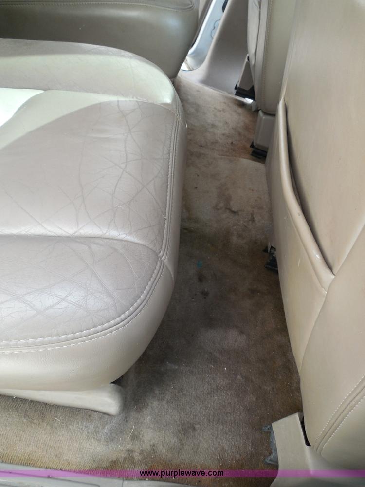 image for item I3360 2005 GMC Yukon Denali Limited Edition SUV