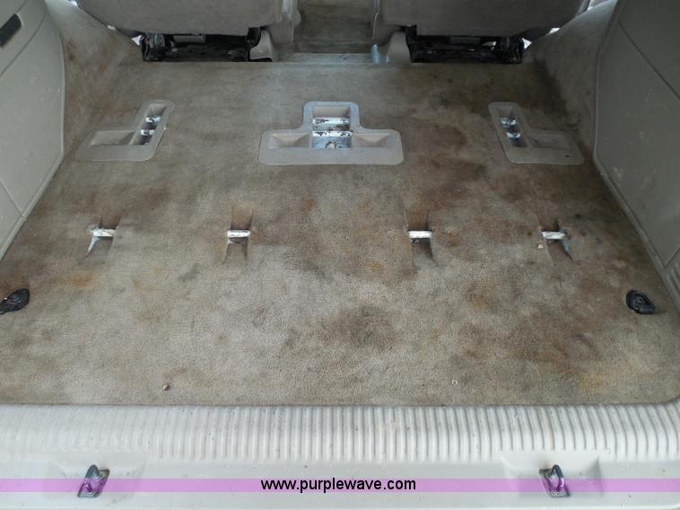 image for item I3360 2005 GMC Yukon Denali Limited Edition SUV