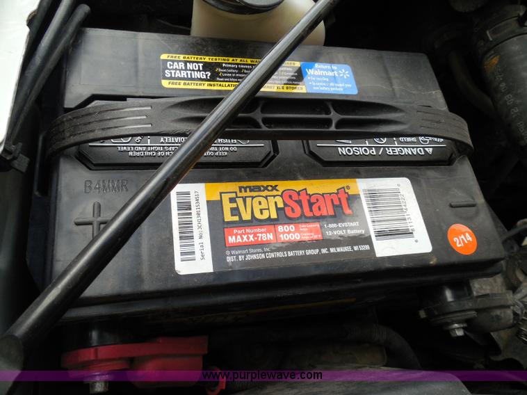 image for item I3360 2005 GMC Yukon Denali Limited Edition SUV