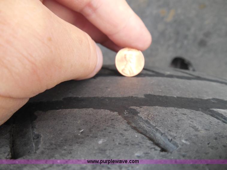 image for item I3360 2005 GMC Yukon Denali Limited Edition SUV